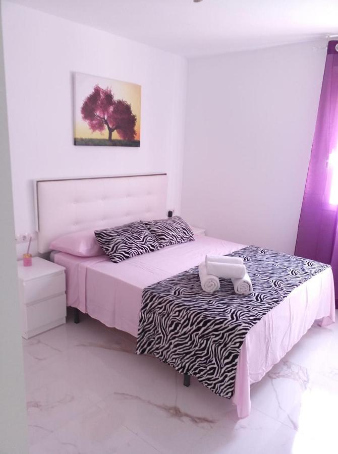 ולנסיה Lovely Three Rooms מראה חיצוני תמונה