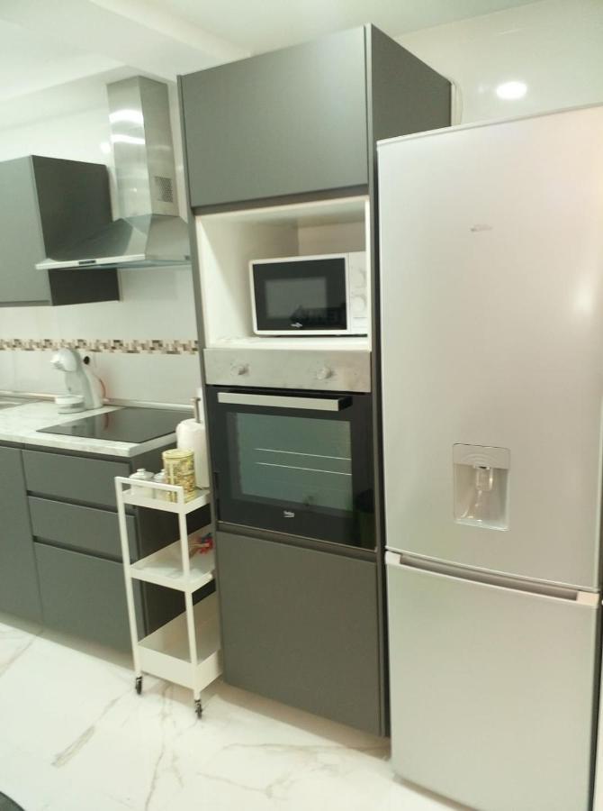 ולנסיה Lovely Three Rooms מראה חיצוני תמונה