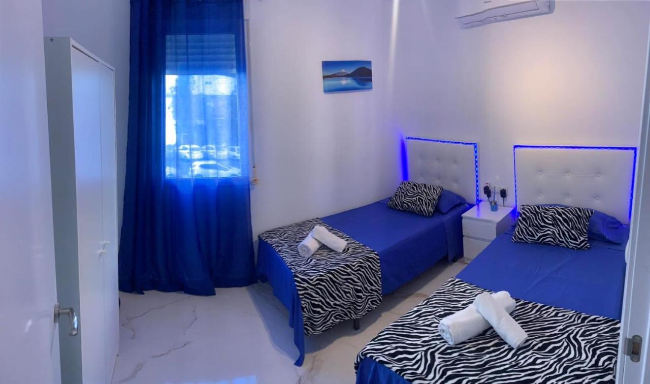 ולנסיה Lovely Three Rooms מראה חיצוני תמונה