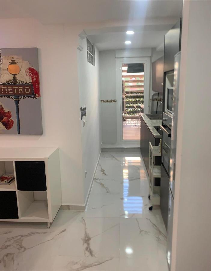 ולנסיה Lovely Three Rooms מראה חיצוני תמונה