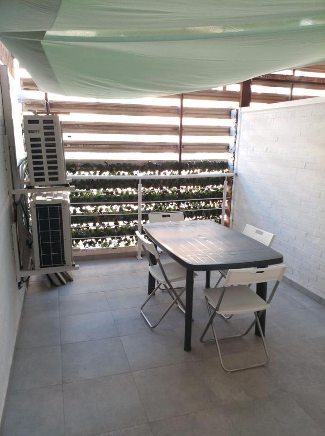 ולנסיה Lovely Three Rooms מראה חיצוני תמונה